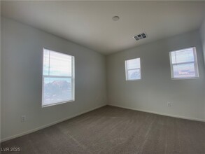 5938 Village Loft St in North Las Vegas, NV - Building Photo - Building Photo