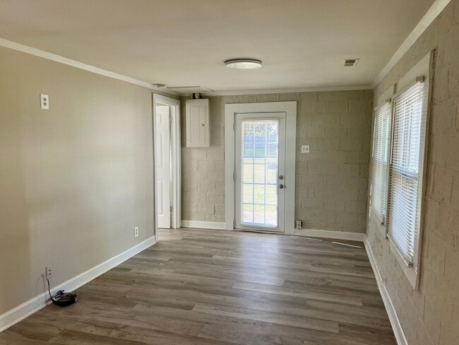 341 E McPherson Dr in Mebane, NC - Building Photo - Building Photo