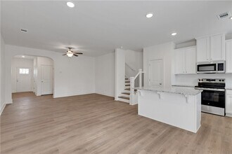 375 S Port Pkwy, Unit 1575-1577 Bevan Road Apt 21 in Brunswick, GA - Building Photo - Building Photo