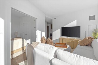 430 Stuart St in Boston, MA - Building Photo - Building Photo