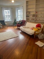 186 Naples Rd, Unit 2 in Brookline, MA - Building Photo