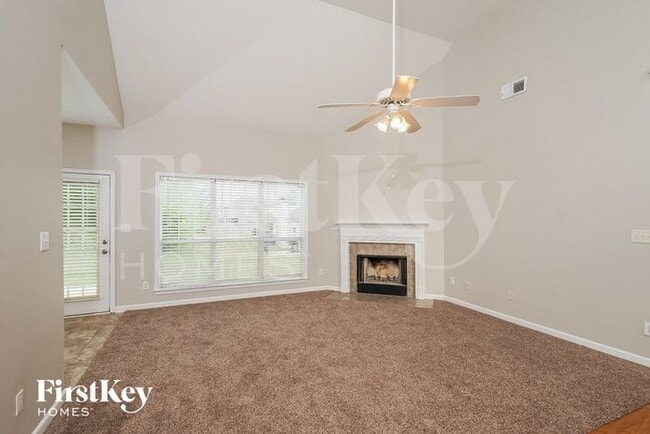 2534 Joey Adkins Dr in Moody, AL - Foto de edificio - Building Photo