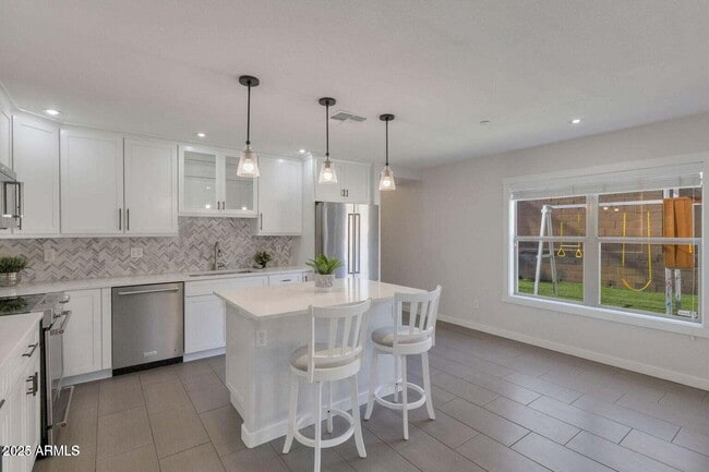 7500 E Deer Valley Rd in Scottsdale, AZ - Building Photo - Building Photo