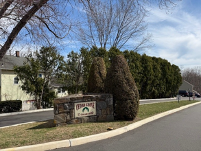 17 Coram Rd in Shelton, CT - Building Photo - Building Photo