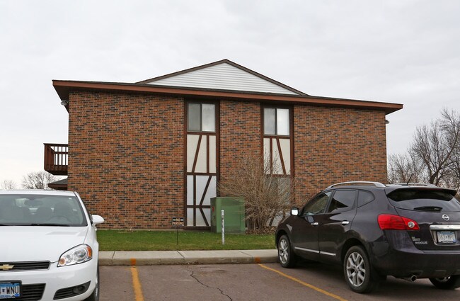 Westview Apartments in Sleepy Eye, MN - Foto de edificio - Building Photo