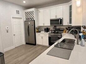 5813 Eagle Cay Ln in Coconut Creek, FL - Building Photo