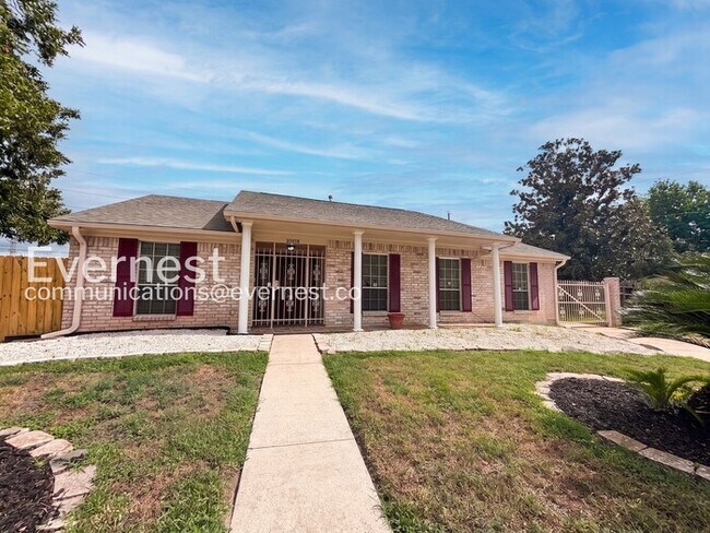 property at 10938 MacKenzie Dr