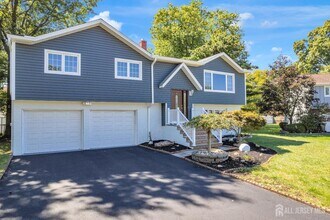6 Marc Ct in Edison, NJ - Building Photo - Building Photo
