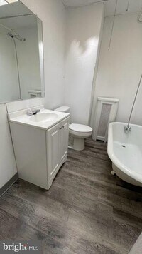 2094 Carver St photo'
