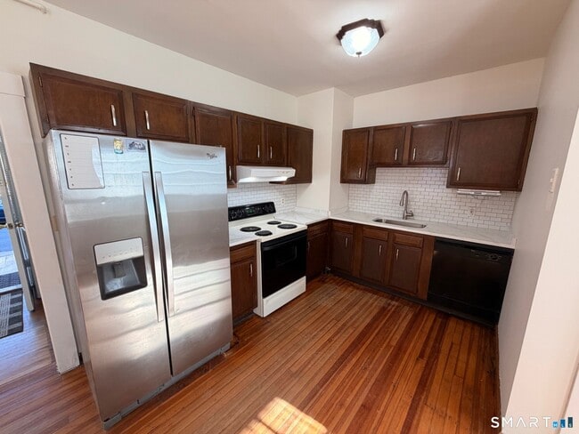 10 Short St in Manchester, CT - Building Photo - Building Photo