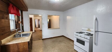 210 Taylor St in Pittsburgh, PA - Building Photo - Building Photo