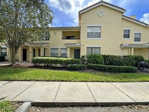 120 SW Peacock Blvd in Port St. Lucie, FL - Building Photo - Building Photo