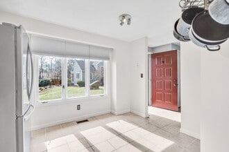7 Deer Path in Maynard, MA - Building Photo - Building Photo