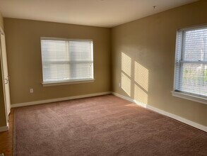 1600 Church Rd, Unit B211 in Wyncote, PA - Foto de edificio - Building Photo