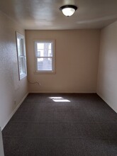 215 E Denver St in Rapid City, SD - Building Photo - Building Photo
