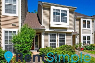 6018 Creekstone Ln in Centreville, VA - Building Photo - Building Photo