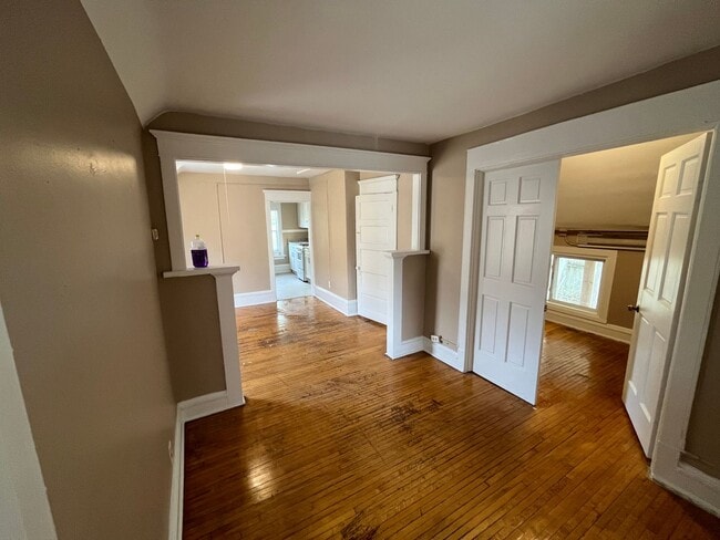 560 Bellows St in St. Paul, MN - Building Photo - Building Photo