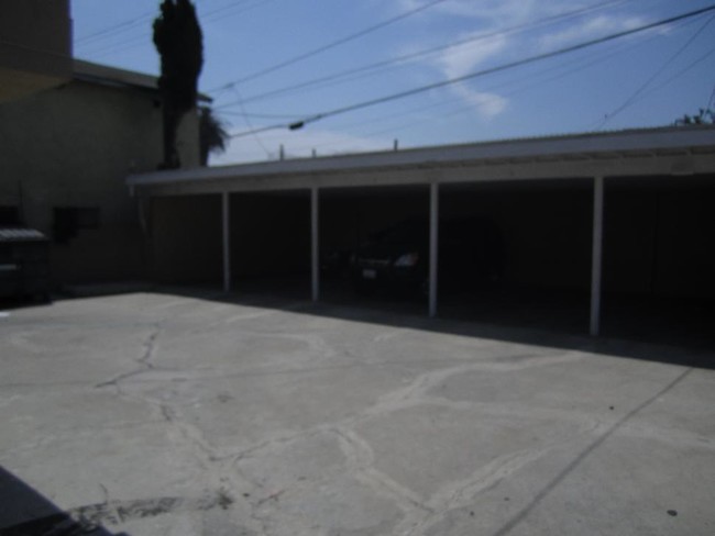 1240 W 90th St in Los Angeles, CA - Building Photo - Other