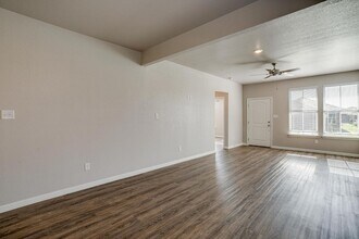 1251 Trailside Dr in Burleson, TX - Building Photo - Building Photo