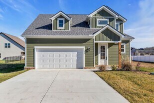 10103 Bighorn Ln in Bell Buckle, TN - Building Photo