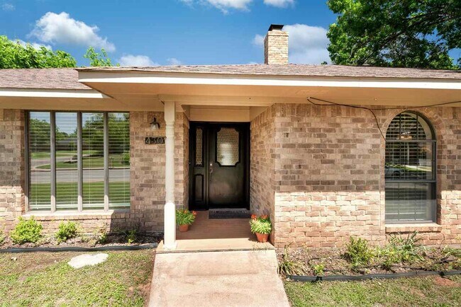 4301 Shady Ln in Wichita Falls, TX - Building Photo - Building Photo