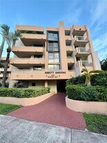 8101 Byron Ave in Miami Beach, FL - Building Photo