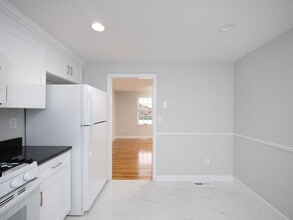 20 Eugene Way in Weymouth, MA - Building Photo - Building Photo