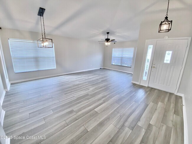 1760 Sun Gazer Dr in Rockledge, FL - Building Photo - Building Photo