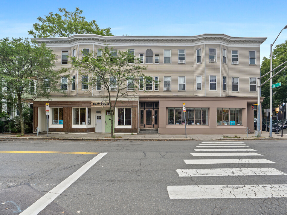 368 Broadway, Unit 2L in Cambridge, MA - Building Photo