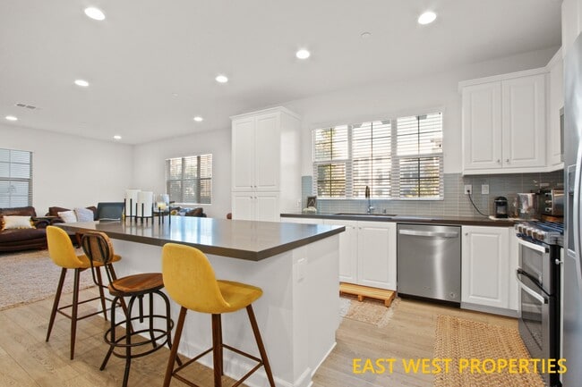 140 Lantana Dr in Stanton, CA - Building Photo - Building Photo