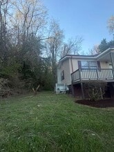 509 E Forrest St in Lafollette, TN - Building Photo - Building Photo