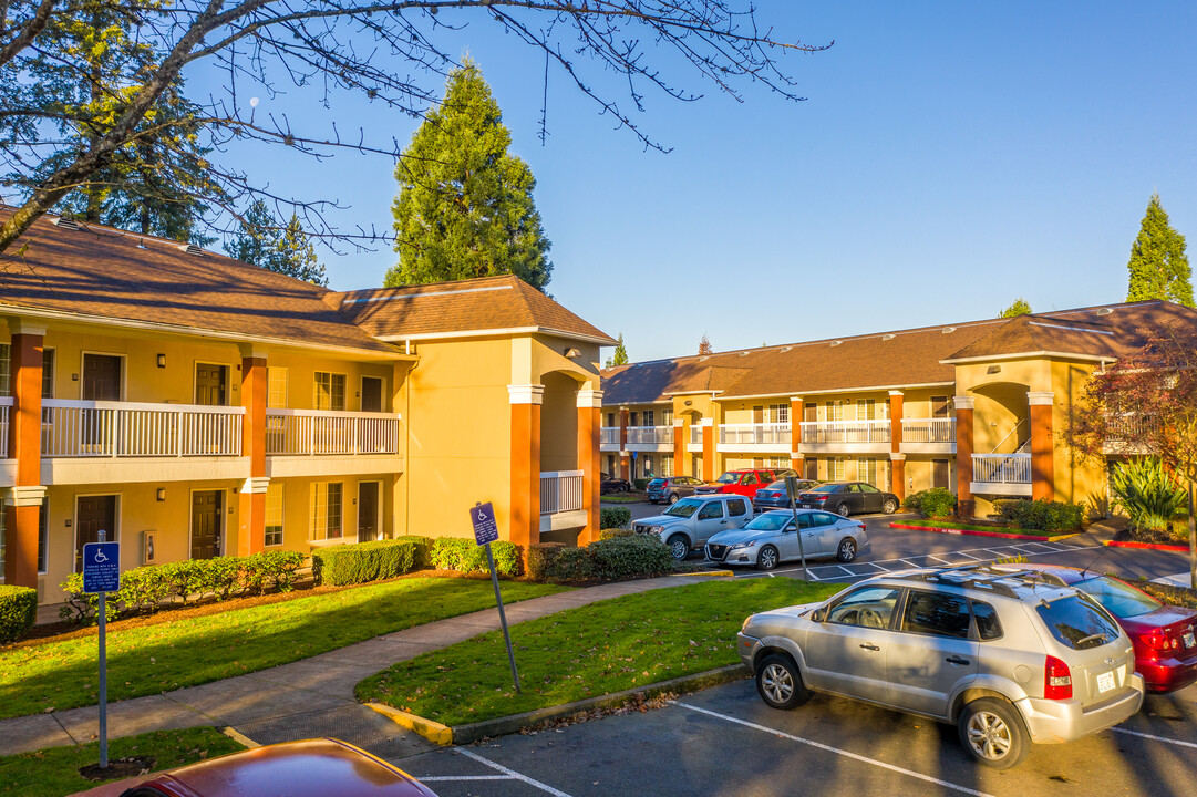 Furnished Studio - Tigard in Portland, OR - Foto de edificio