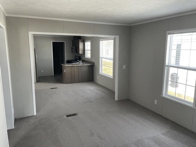 46000 Geddes Rd in Canton, MI - Building Photo - Building Photo