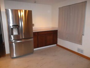 2617 Bethel Crest Dr in Bethel Park, PA - Building Photo - Building Photo