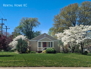 7538 Santa Fe Dr in Overland Park, KS - Building Photo - Building Photo