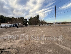 7458 Mountain View Rd in Mohave Valley, AZ - Building Photo - Building Photo