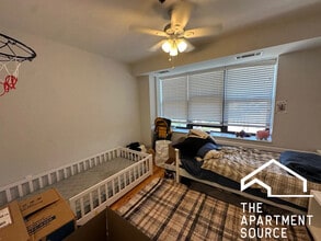 1337 W Fargo Ave in Chicago, IL - Foto de edificio - Building Photo