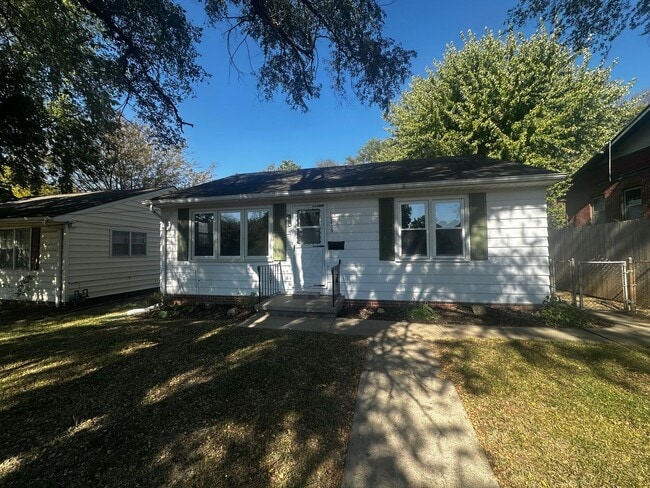 property at 1409 Pacific St