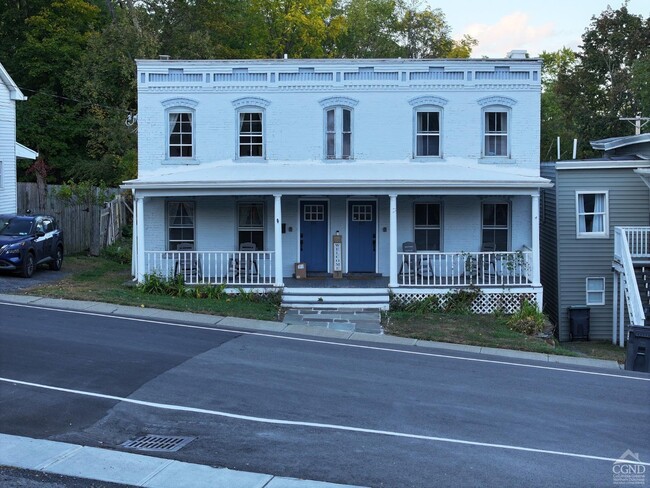 69 Mansion St in Coxsackie, NY - Building Photo - Building Photo