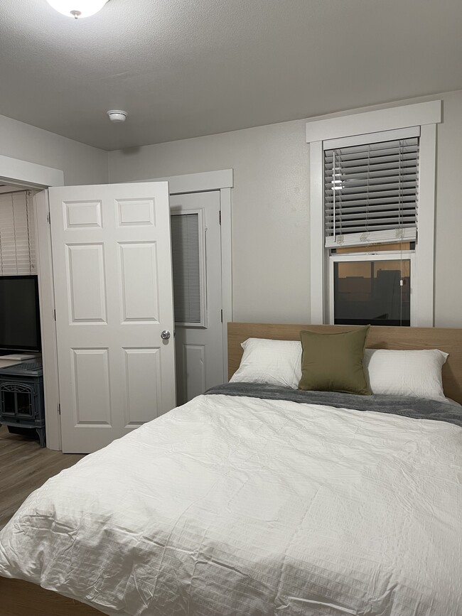 1522 Taylor Ave N, Unit B in Seattle, WA - Building Photo - Building Photo