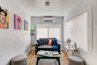 410 Harvard Dr SE in Albuquerque, NM - Building Photo - Building Photo