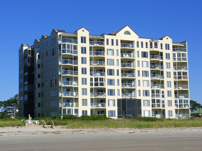 Grand Atlantic in Old Orchard Beach, ME - Building Photo - Building Photo