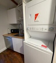 25 State St, Unit 302 in Newburyport, MA - Building Photo - Building Photo