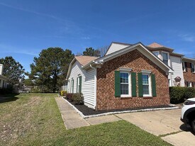 1629 Sword Dancer Dr in Virginia Beach, VA - Building Photo