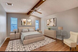 13702 Castle Grove Dr in San Antonio, TX - Foto de edificio - Building Photo