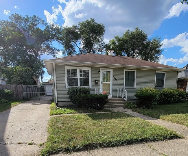 8922 Schneider Ave in Highland, IN - Building Photo - Building Photo