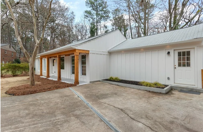 property at 60 Willow Springs Ln
