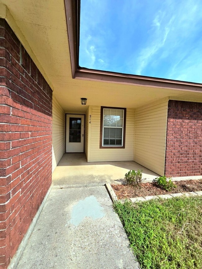 214 Robertstown Rd in Copperas Cove, TX - Building Photo - Building Photo