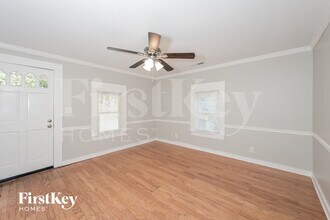 5217 Central Dr in Stone Mountain, GA - Building Photo - Building Photo