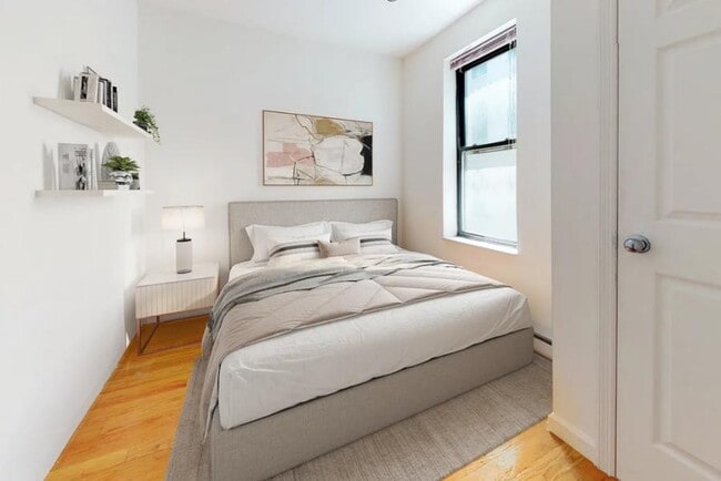 964 Amsterdam Ave in New York, NY - Building Photo - Building Photo